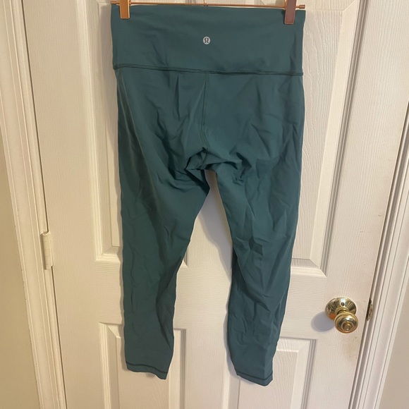 Green 7/8 Wunder Under Lululemon Leggings - Picture 2 of 3